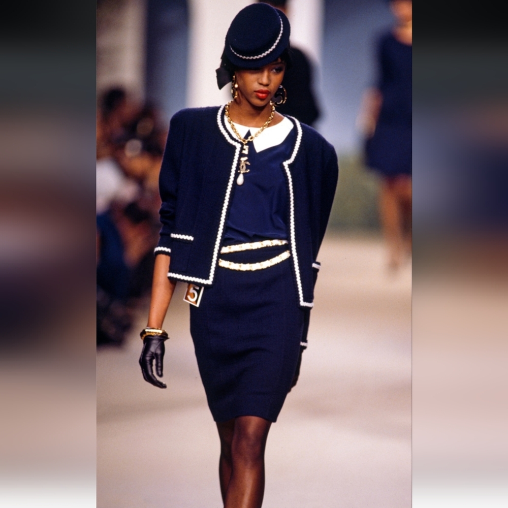 SS87 Archival CHANEL Naomi Campbell Runway Wool Silk Skirt Navy Blue CC Tweed 6